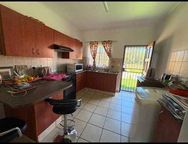 2 BEDROOM TOWNHOUSE FOR SALE IN KOOKRUS